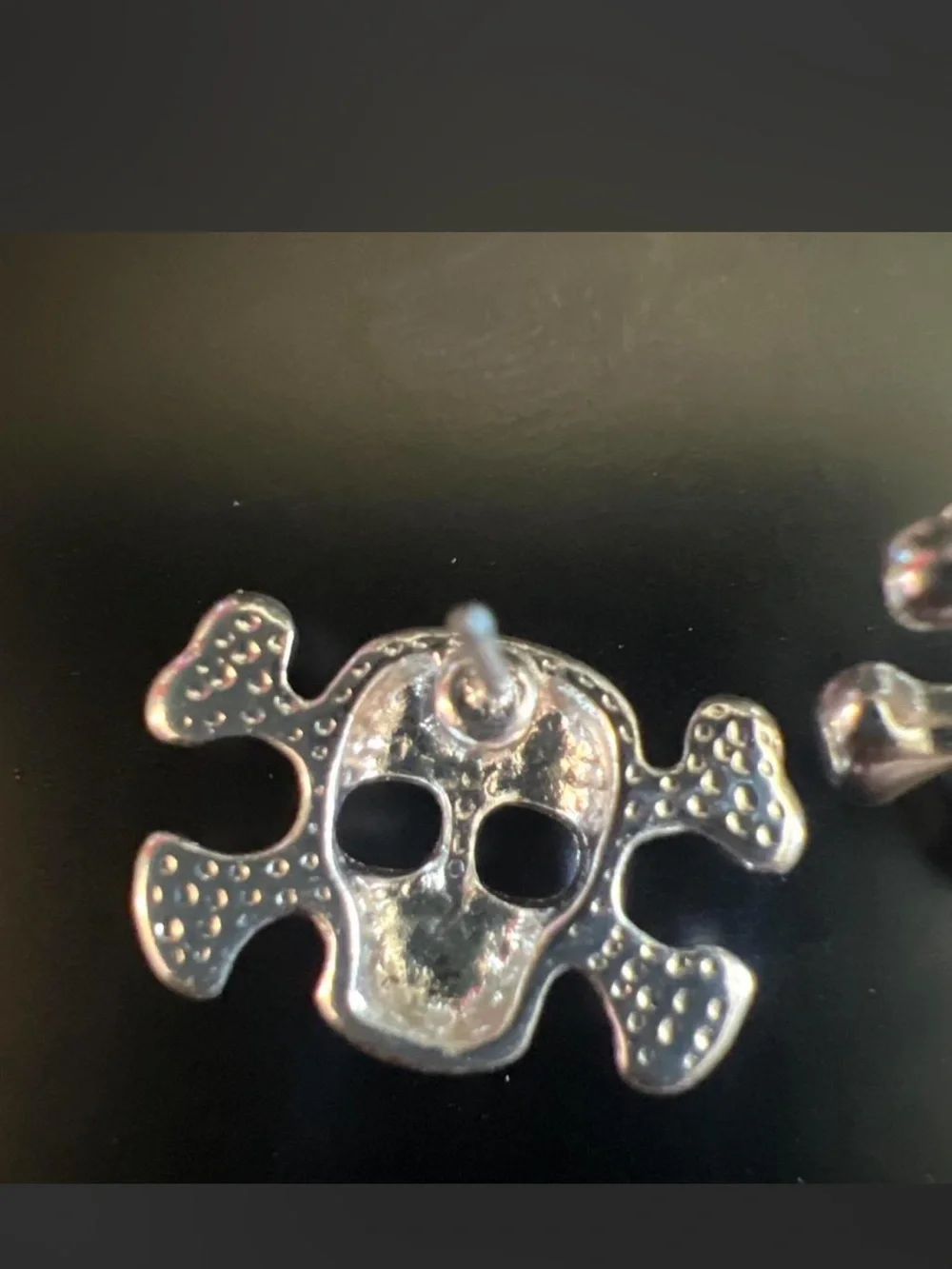 Kids Silver Skull & Crossbones Stud Earrings - Cute Pirate Style